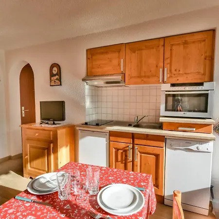 Apartment Grizzli- T2 Skis Aux Pieds, Piscine Et Tennis, Acces Direct Pistes - Fr-1-685-57 *